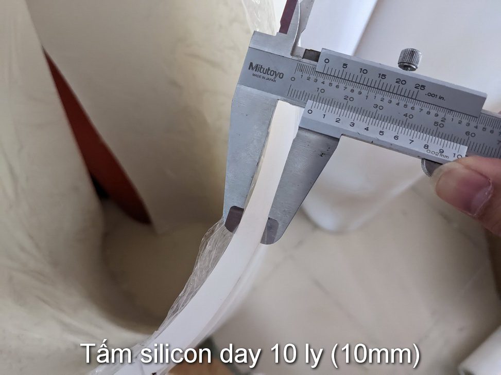 Tam silicon day 10 ly (10mm) mau trang trong