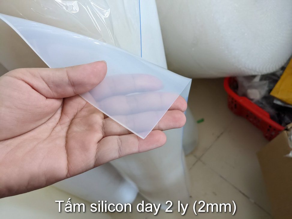 Tam silicon day 2 ly (2mm) mau trang chiu nhiet